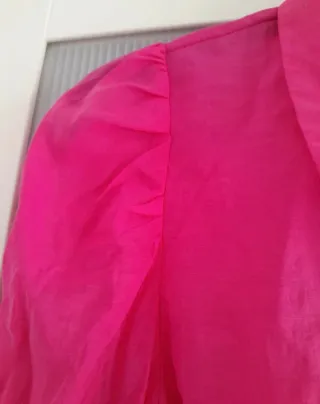 Blusa Stradivarius fucsia