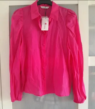 Blusa Stradivarius fucsia