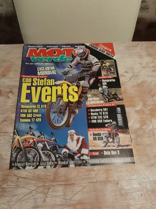Revista de motos moto verde