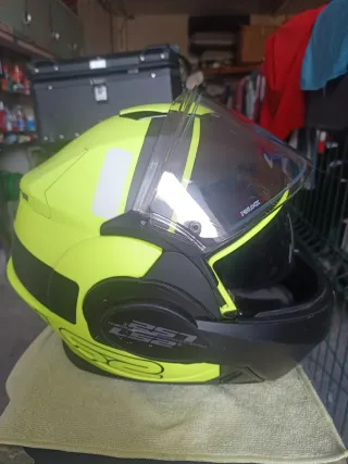 Casco Moto LS2 Negro y Amarillo