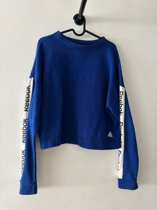 Jersey Reebok azul con logo