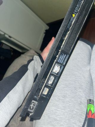 PS4 (PlayStation 4) Negra con Mando Dualshock