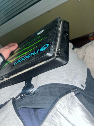 PS4 (PlayStation 4) Negra con Mando Dualshock