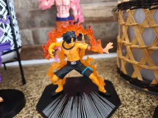 Figuras One Piece - Luffy, Ace, Law