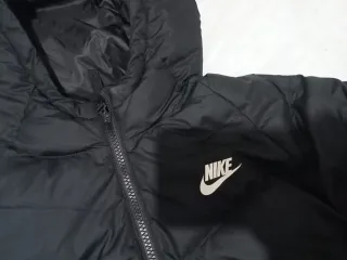 Abrigo Nike niño XL 158-170cm