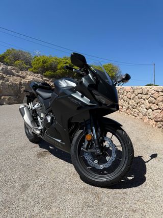 Honda CBR500R 2025
