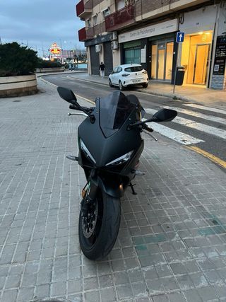 Honda CBR 650 r