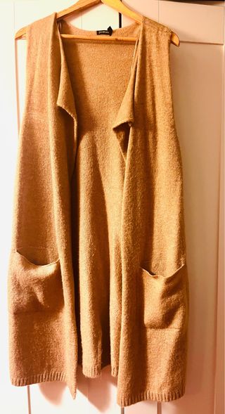 Chaleco largo de punto