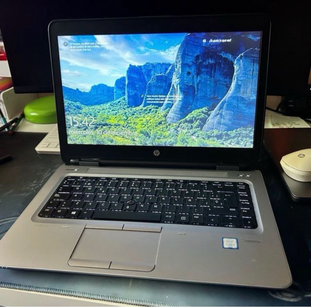 Portátil HP ProBook Plata y Negro