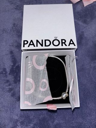 Pulsera Pandora Corazón Plata de 21 cm.