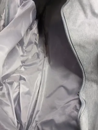 Bolsa de viaje impermeable gris