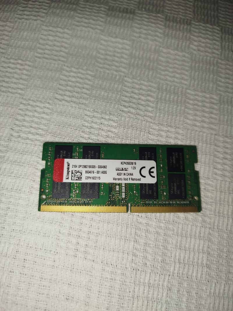 4 Módulosde  16GB DDR4 RAM KCP425S08/16