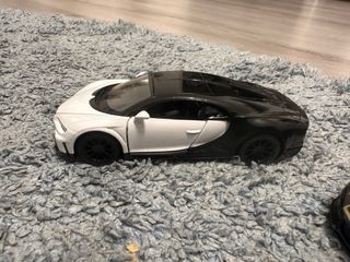 2 Macchinine: Bugatti e Lotus