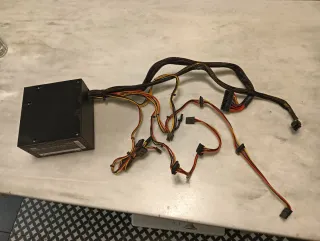 Fuente Alimentación Cooler Master 600W