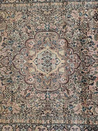 Alfombra persa de seda multicolor