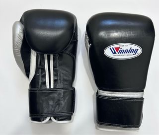 Guantes de Boxeo Winning Blancos y Azules