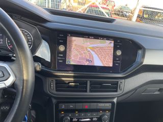 Volkswagen T-Cross Advance 2021