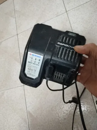 Cargador Berner BBCF 14,4-18V