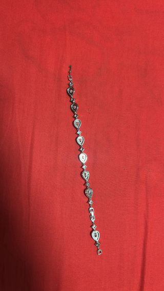 Bracciale con zirconi a goccia