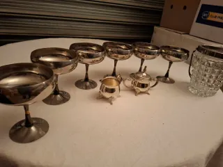 Set Bicchieri Acciaio ,caraffe piccole dimensione