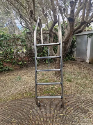 Escalera piscina 5 peldaños