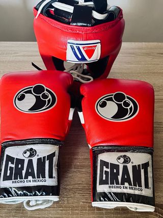 Kit Boxeo Guantes y Casco Winning Grant
