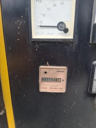 Grupo electrógeno uno de 40 kvi i 100 kvi