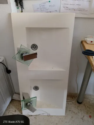 Doble lavabo con grifería. En buenísimas condicion