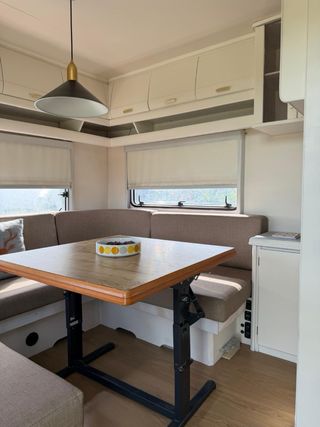 Caravana Hobby Doble Eje