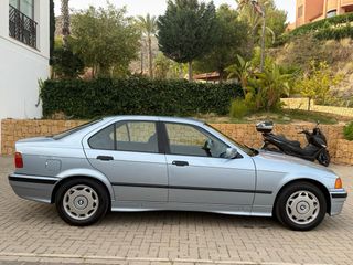 BMW 320i E36 / Unico