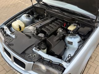 BMW 320i E36 / Unico