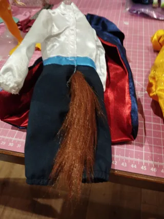 Pack Ropa Muñecas Bella y Bestia