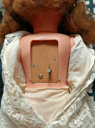 Muñeca Vintage Musical Años 70