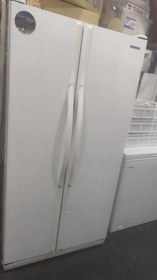 Sillas Cafetería,neveras, portadora de fiambre,con