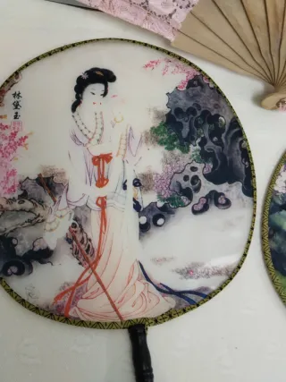 Lote de 3 abanicos decorativos