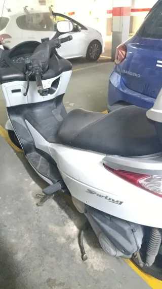 Honda Swing 125cc Scooter Automática