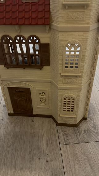 Casa Sylvanian Families con ascensor