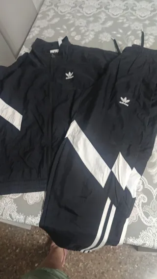 Conjunto Adidas Negro/Blanco Talla XS/S