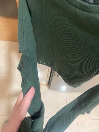 Jersey Bershka verde talla M