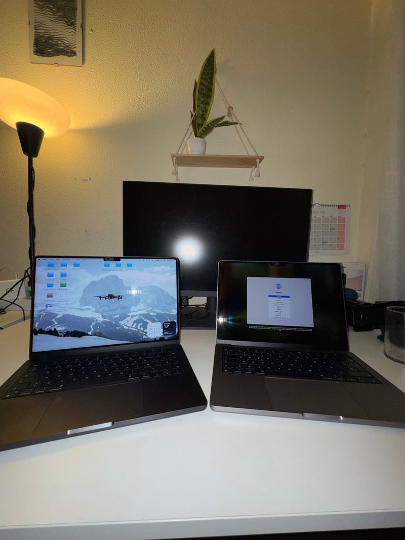 MacBook Pro M2 2023 Gris Espacial afbeelding 7