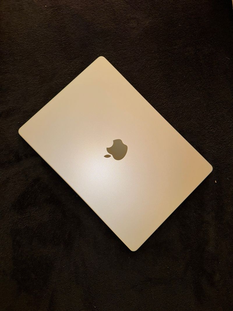 MacBook Pro M2 2023 Gris Espacial afbeelding 2
