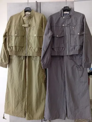 Completo giacca e pantaloni cargo grigi