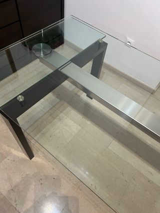 Mesa de comedor de cristal
