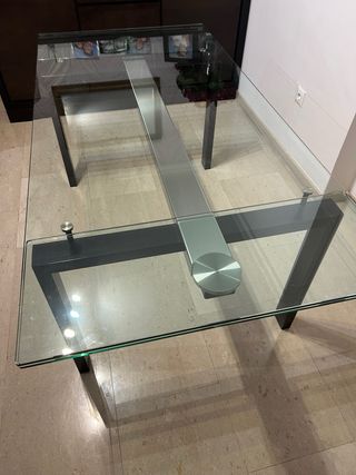 Mesa de comedor de cristal