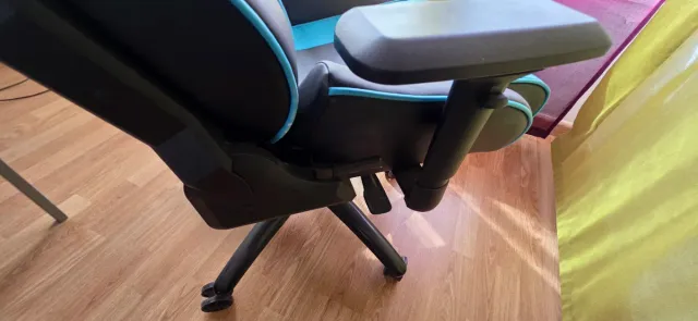 Silla Gamer Newskill Kuraokami Negra/Azul