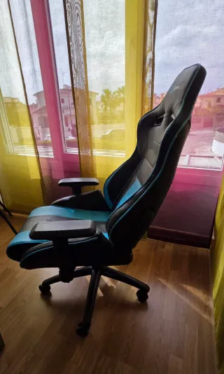 Silla Gamer Newskill Kuraokami Negra/Azul