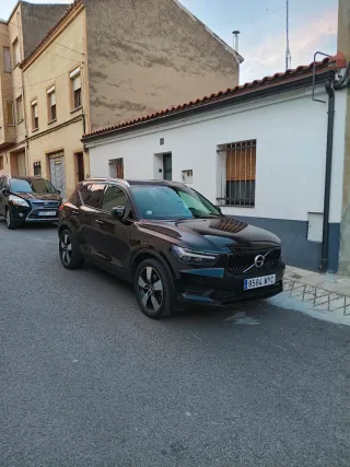 Volvo EX40 2018