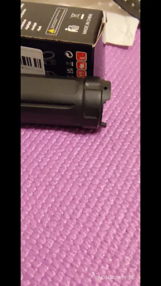 Reloj deportivo y mini linterna potente