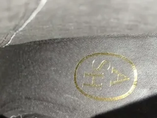 Botines de gamuza con hebillas