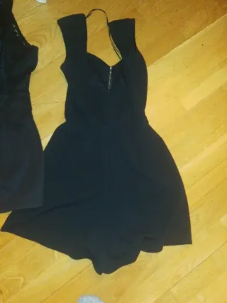 Pack de cuatr prendas Vestido negro,mono cortos